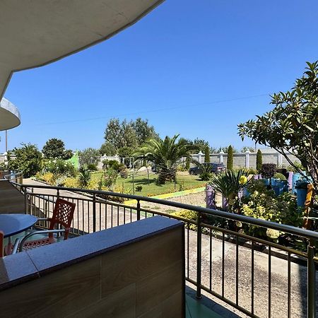 Ponari Apartments Rrotull Εξωτερικό φωτογραφία
