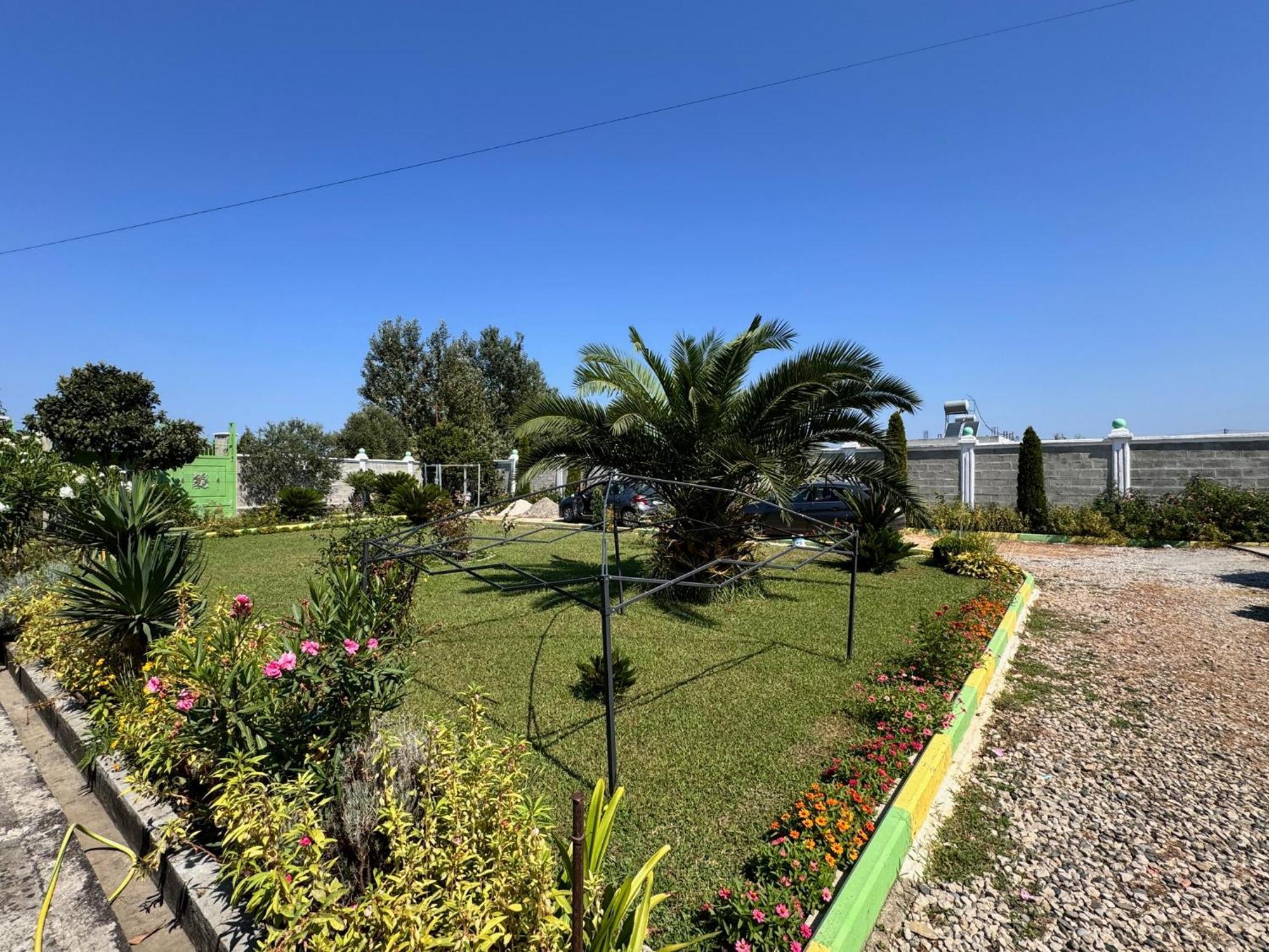 Ponari Apartments Rrotull Εξωτερικό φωτογραφία